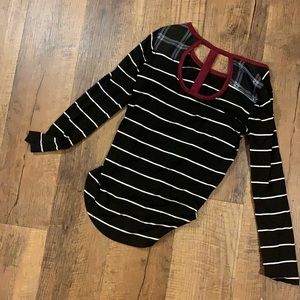 Black & white stripe silky top with maroon collar trim & cut out in back